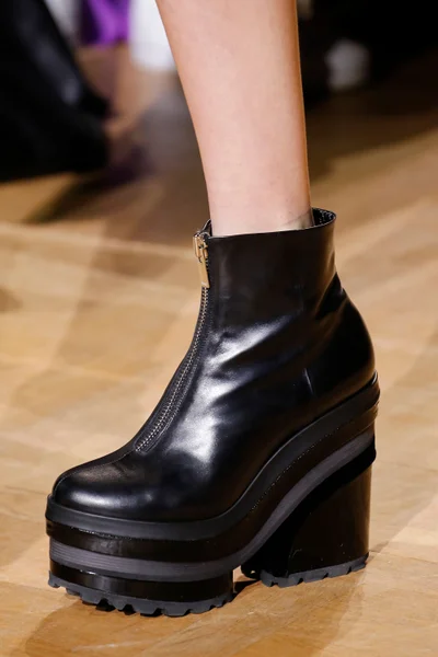 Look 9